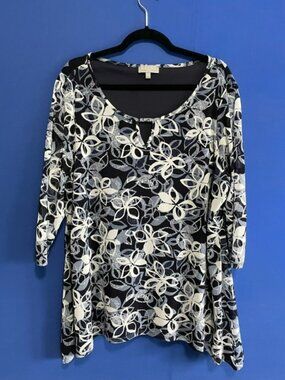 Laura Plus Navy and Ivory Floral Lined Tunic - Size 2X